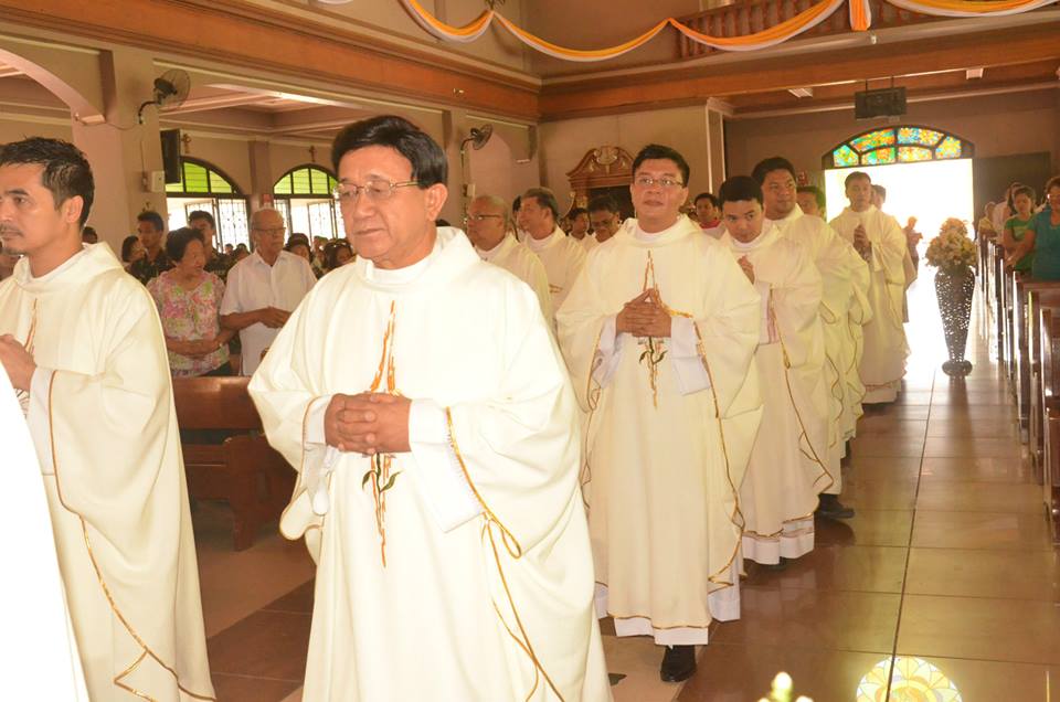 Fr Tito Paez.jpg