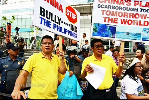 Protesters  denounce  China ‘bullying’