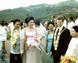 Van Cliburn (2nd from right) with Ferdinand Marcos, Imelda Marcos, Lucresia Kasilag and Margot Fonteyn. Photo by RAMON LOPEZ.