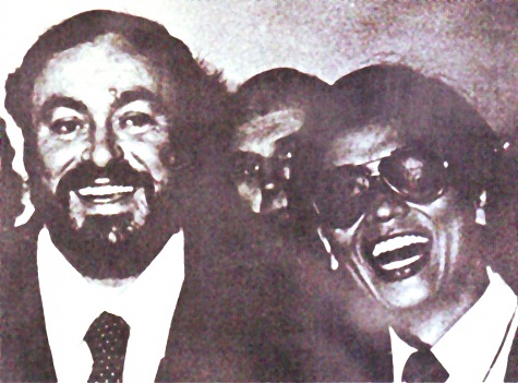 Luciano Pavarotti with Noel  Velasco 1981