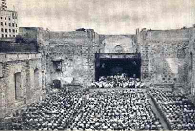 The MSO at the ruins of Sta. Cruz Church in 1945.