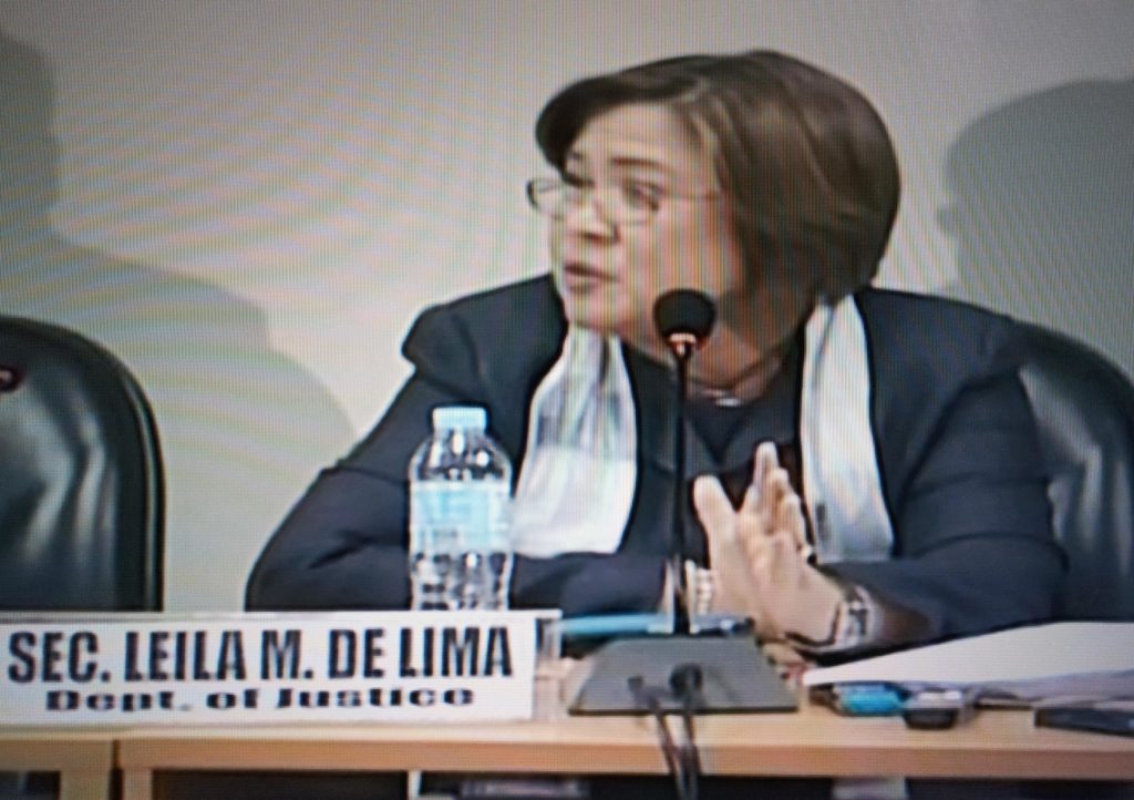 De Lima explains charges to journalists