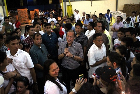 Aquino satisfaction rating plunge: The calm before the storm