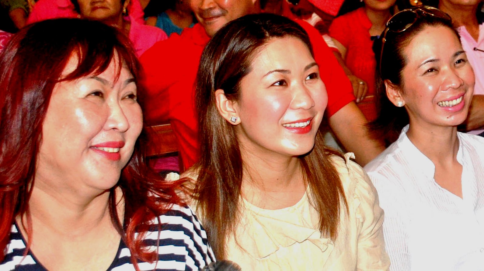 Reelected Samar second district Rep. Milagrosa Tan (left) with her two daughters, reelected Samar Governor Sharee Ann Tan (center) and Angeli Tan who lost in the mayoralty race in Calbayog City in Samar province. Photo by VEN LABRO