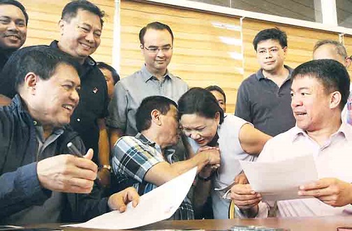 Signing of NP-PDP Laban alliance. Photo by Mindanews