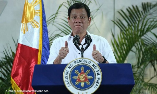 Pres. Duterte gives a thumbs up for his performance in Asean and EAS 2016.