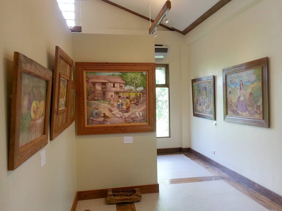 An exhibit of Nene Lungay’s paintings. Photo by Liza Macalandag 