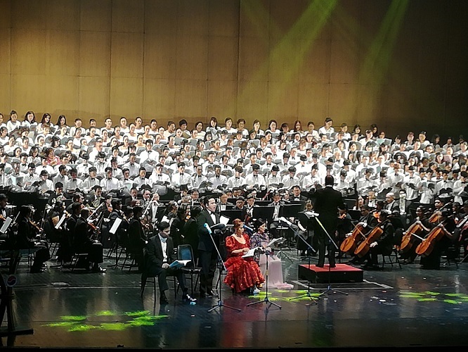 Tenor Arthur Espiritu with other soloists in the last movement of Beethoven Ninth under Gerard Salonga. Simply stunning.