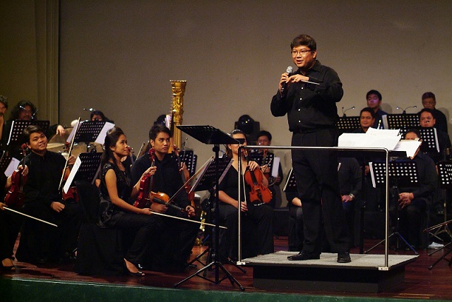 On Saturday, Oct. 15, 2 pm, it's conductor Gerard Salonga with his soloists in Beethoven Ninth. He is singer-friendly and highly musical.