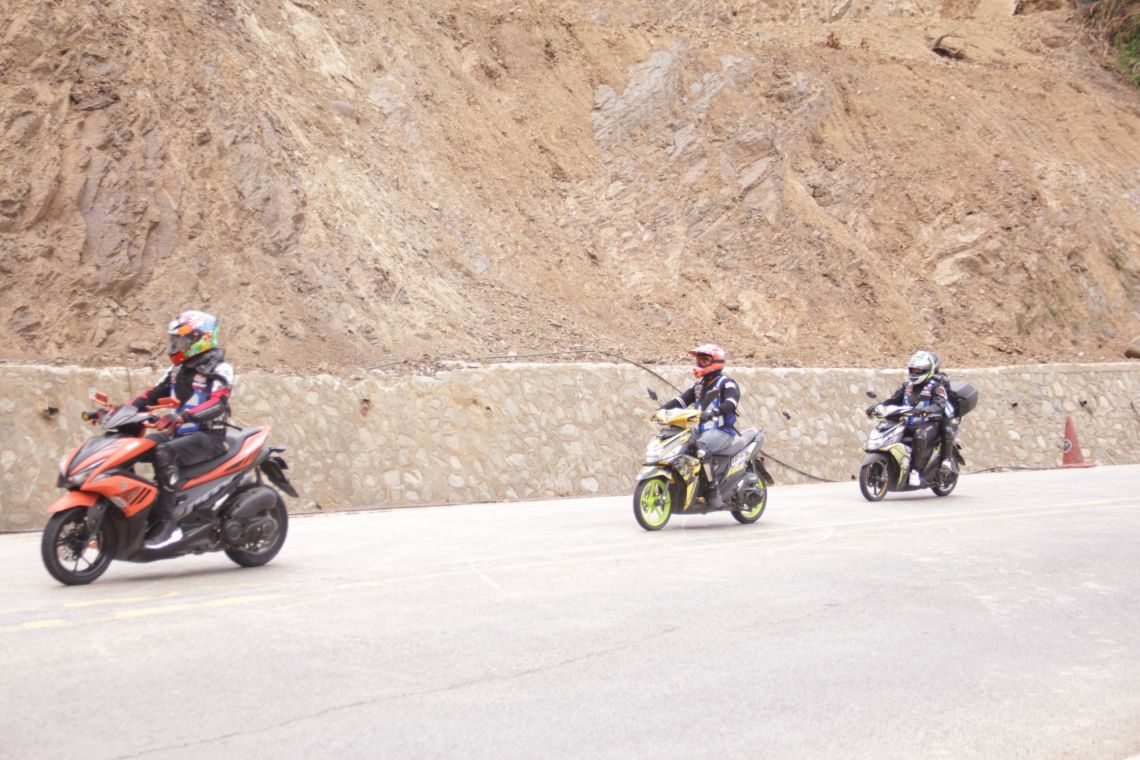 Baguio motorcylists.jpg