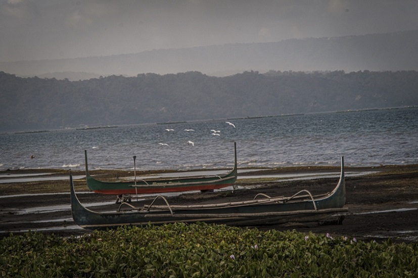 Uneasy calm as Taal watch continues 1/16 Photos by Luis Liwanag