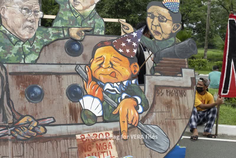 An impassioned prelude to Duterte’s exit 14/20 Photo by Luis Liwanag