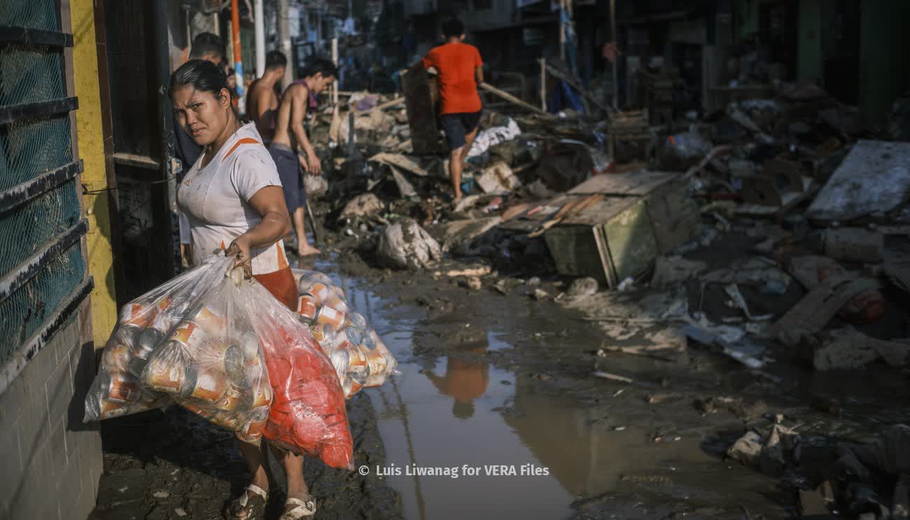 From Ulysses’ debris, Marikina residents move on 5/10 Photos by Luis Liwanag
