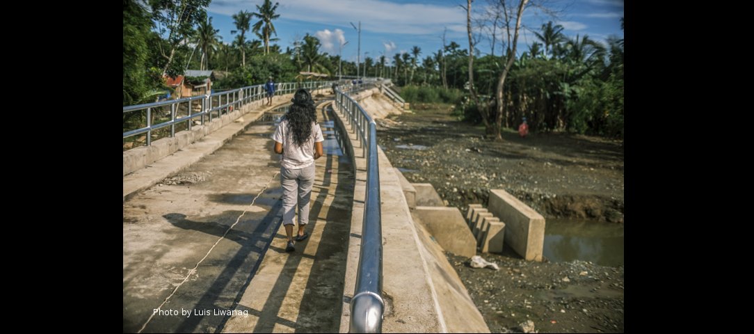 Wiser and stronger after surviving typhoon Haiyan 18/20 Photo by Luis Liwanag