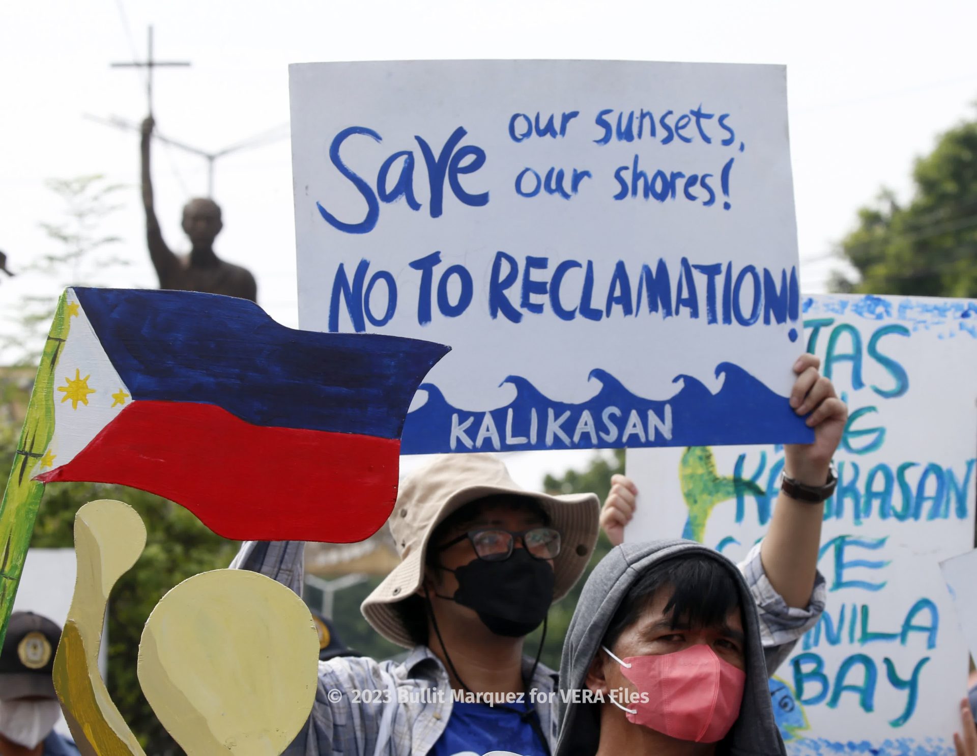 Save Manila Bay, save the country 4/6 Photo by Bullit Marquez