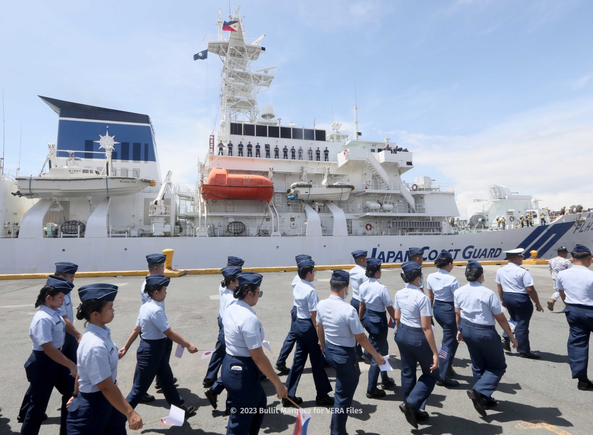 060123 Japan US Coast Guard in PH 5/11 Photo by Bullit Marquez