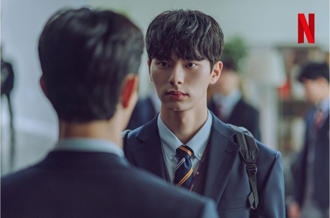 The well-heeled, elitist bullies in and out of K-drama