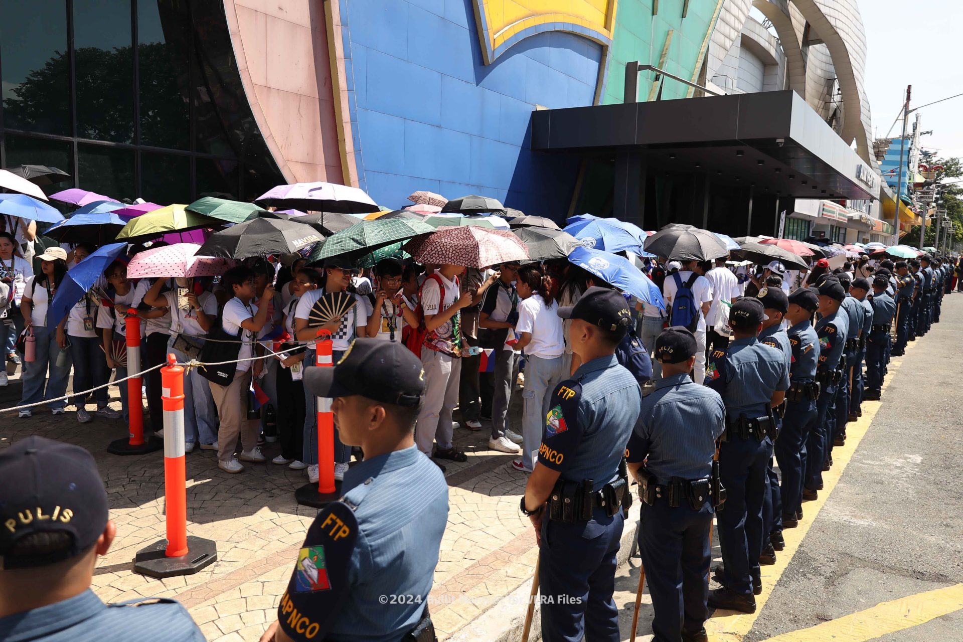 14/18 Heroes’ welcome for Olympians Photo by Bullit Marquez