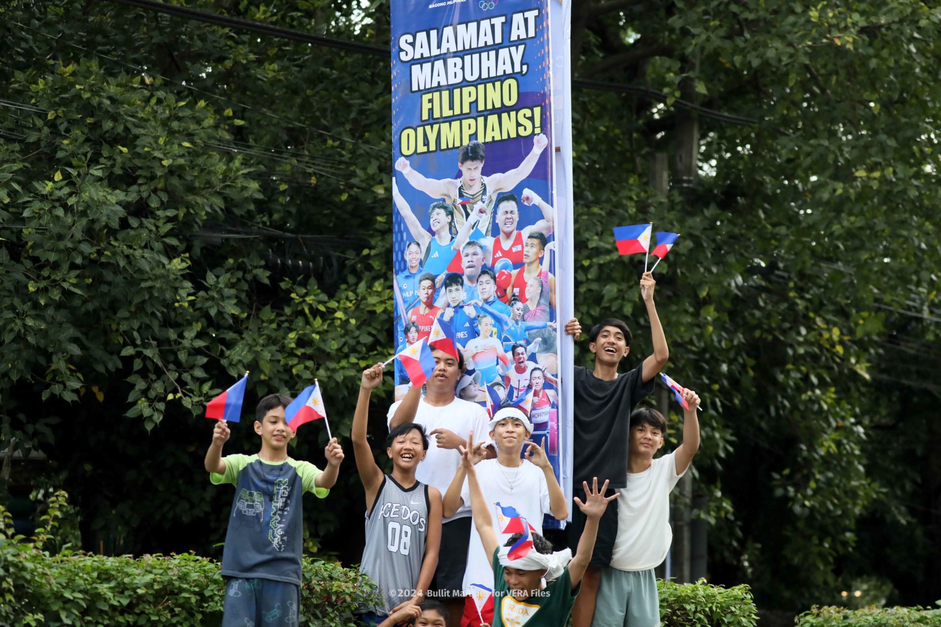 17/18 Heroes’ welcome for Olympians Photo by Bullit Marquez