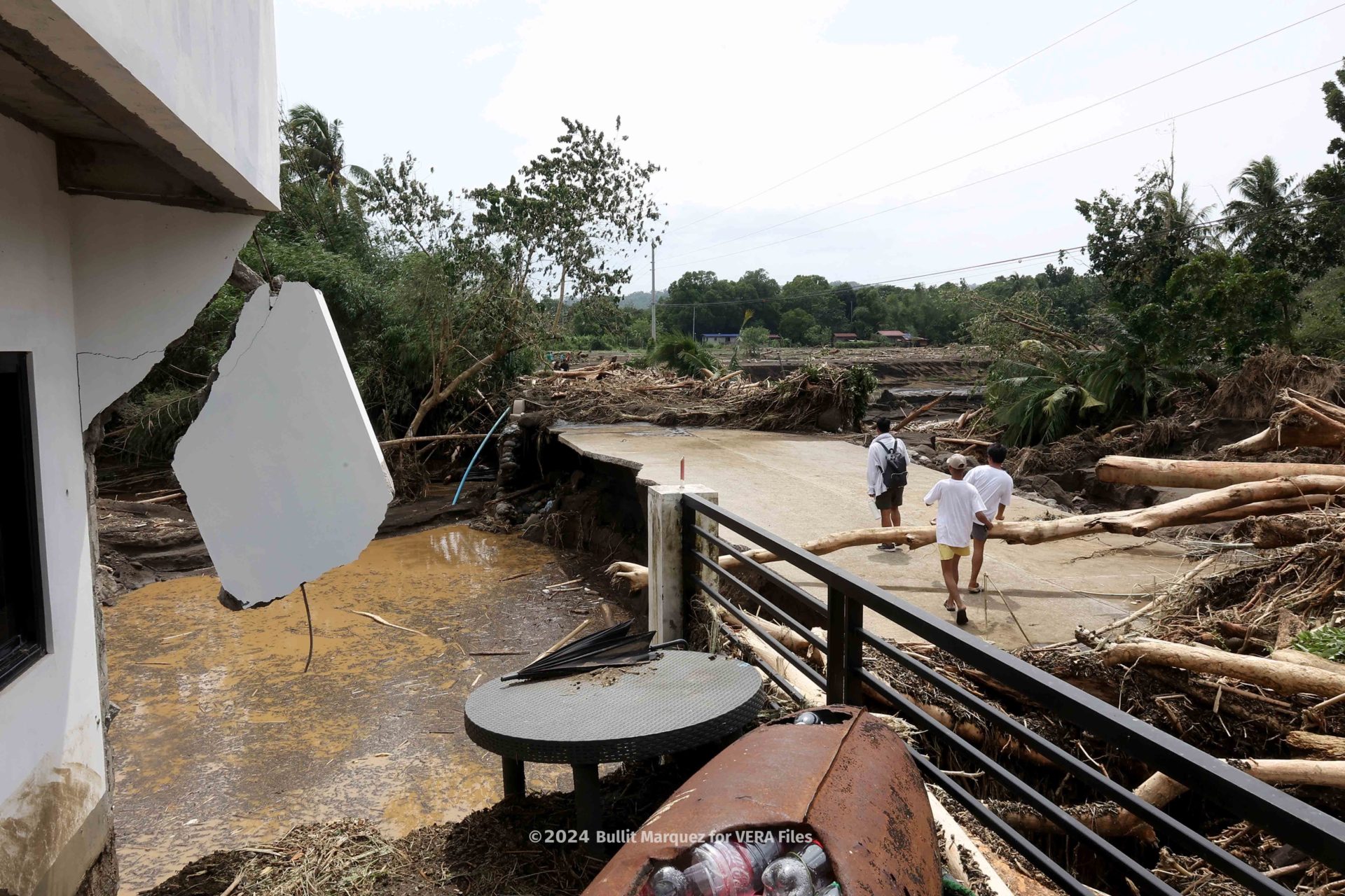 Typhoon Kristine - Laurel Batanggas 7/11 Photo by Bullit Marquez