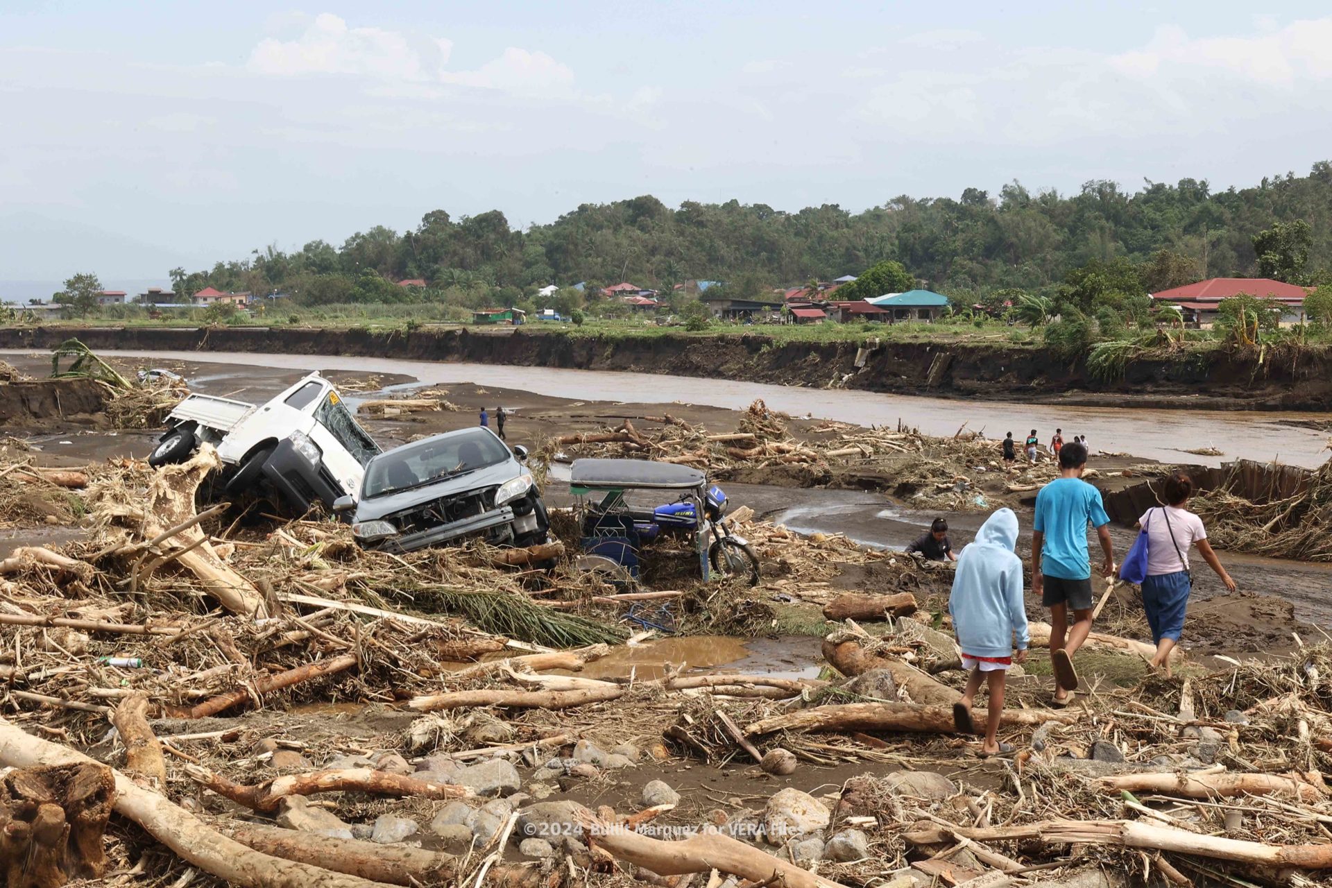 Typhoon Kristine - Laurel Batanggas 9/11 Photo by Bullit Marquez