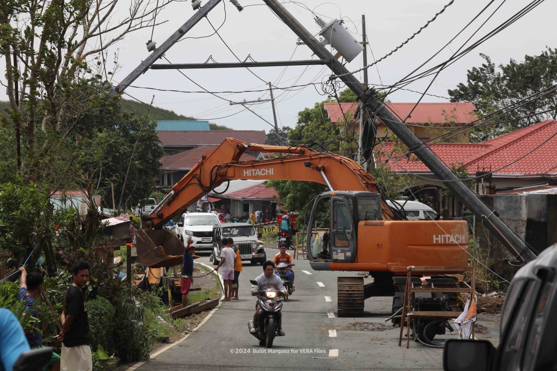 Typhoon Kristine - Laurel Batanggas 1/11 Photo by Bullit Marquez