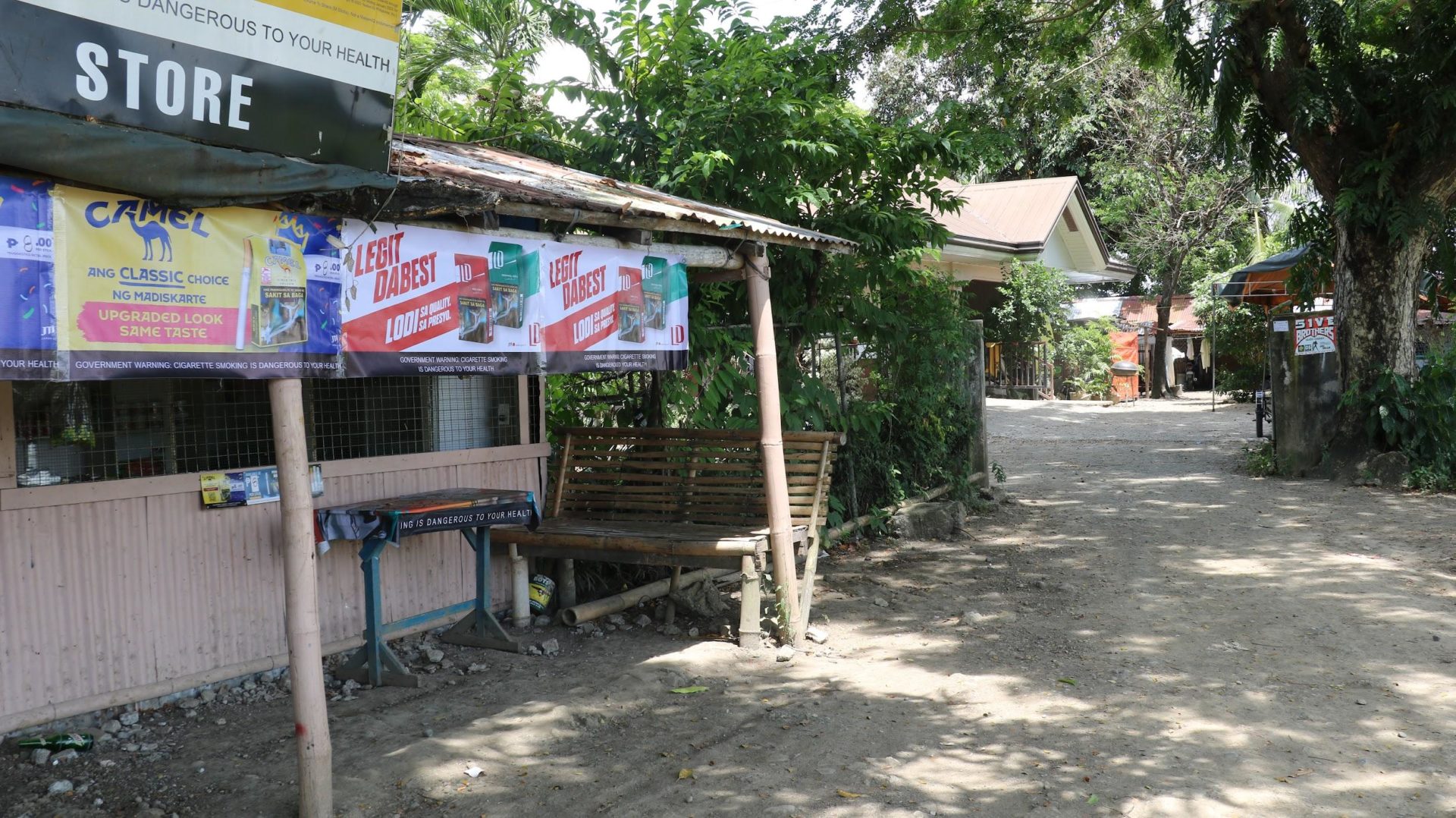 Efrain Huervana’s house is among those to be affected by the bridge. Photos: Mon Caling, Rhoanne De Guzman