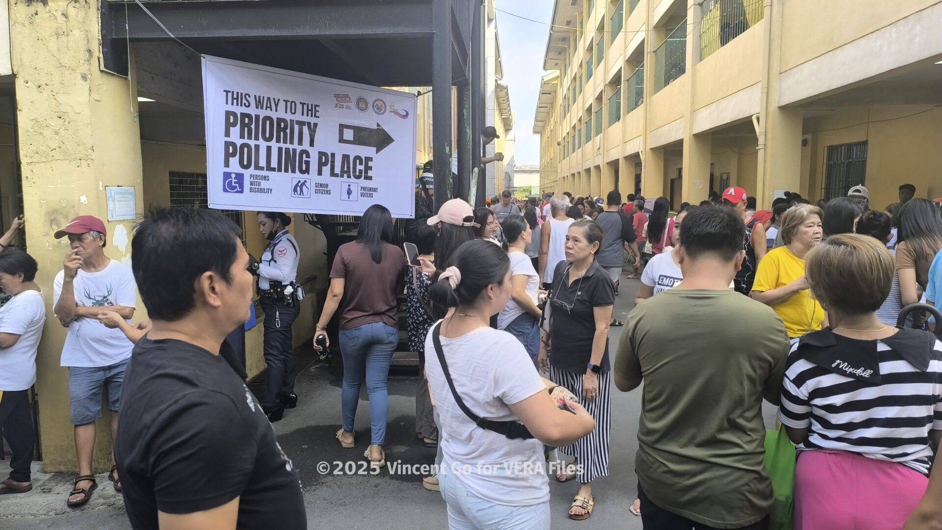 Heartwarming elections participation of  senior citizens and PWDs during the 2025 Midterm Election. Photo by Vincent Go