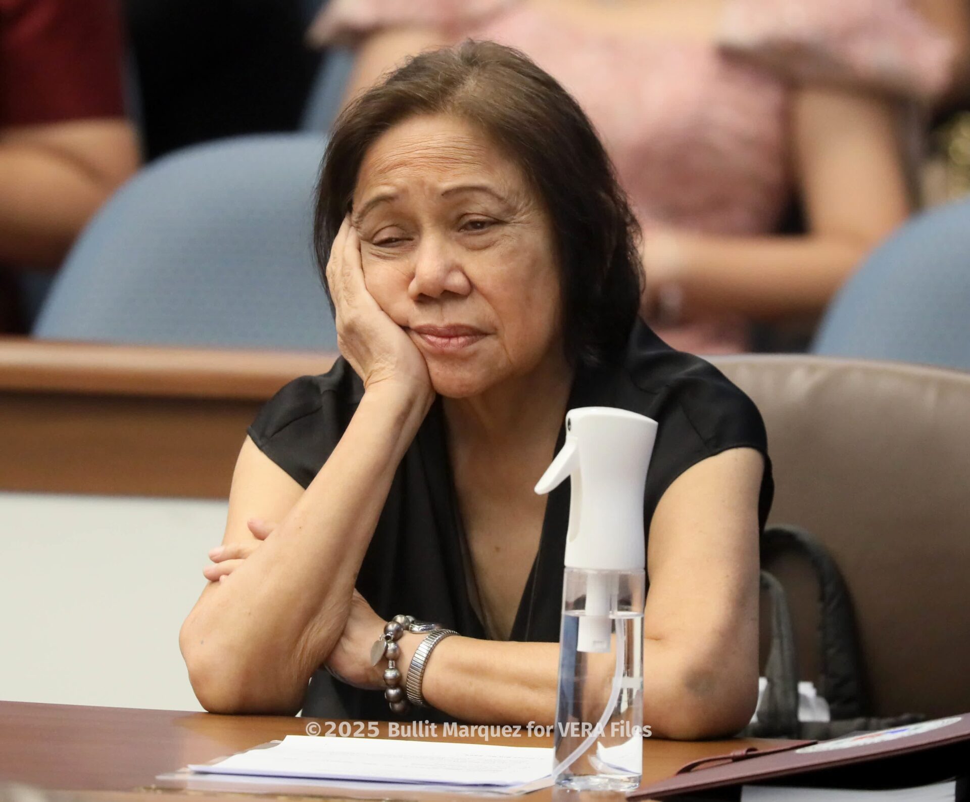 Senate scenes before betrayal vote