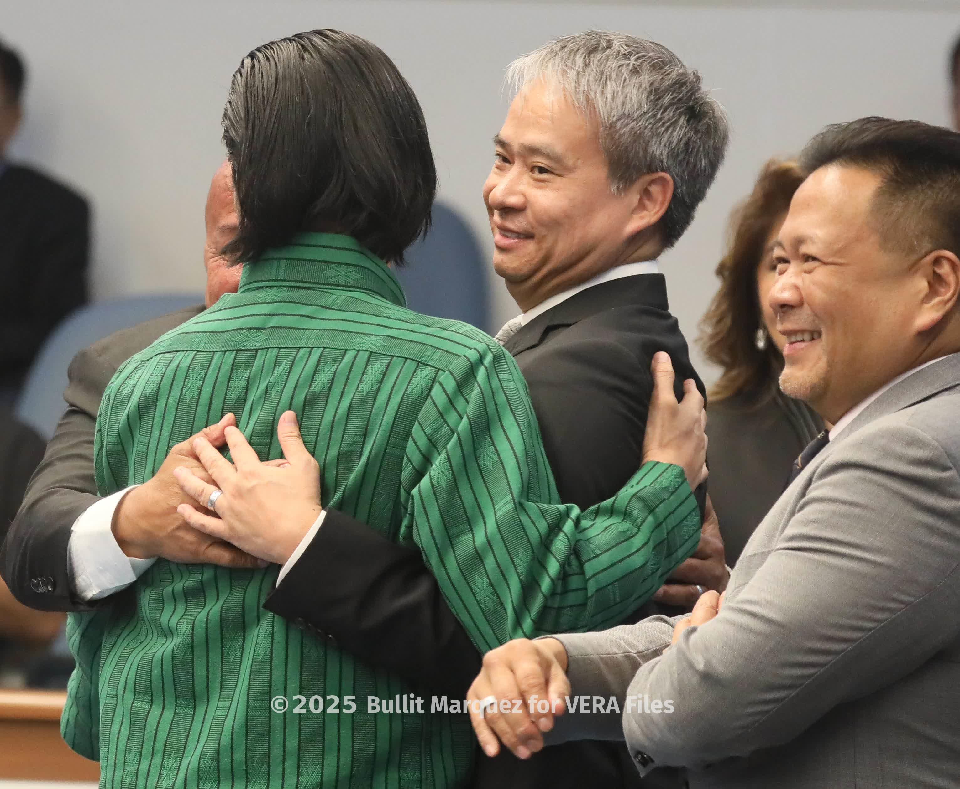 Senate scenes before betrayal vote Photo by Bullit Marquez for VERA Files 7/11