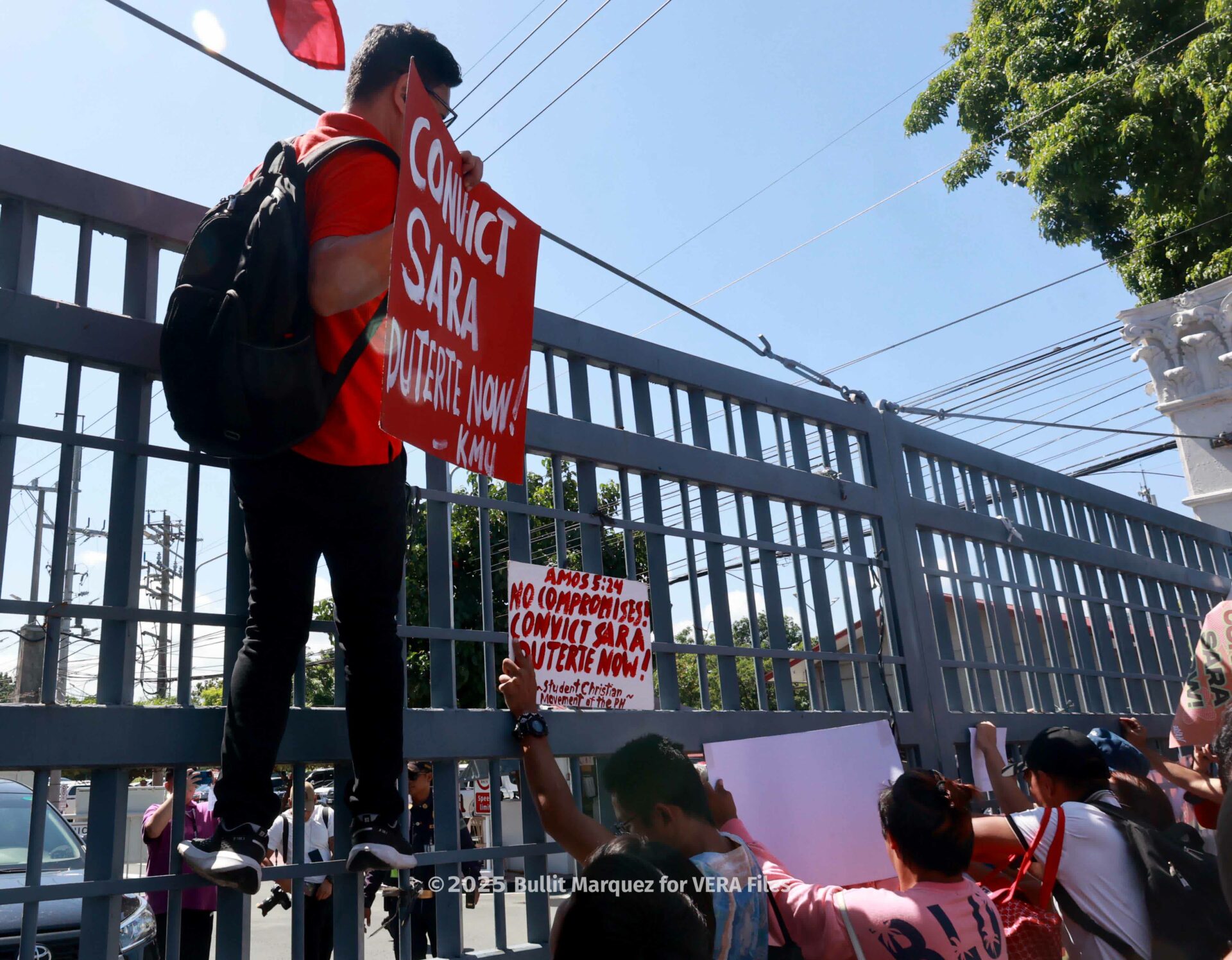 Angry messages to the senator-judges Photo by Bullit Marquez for VERA Files 1/12