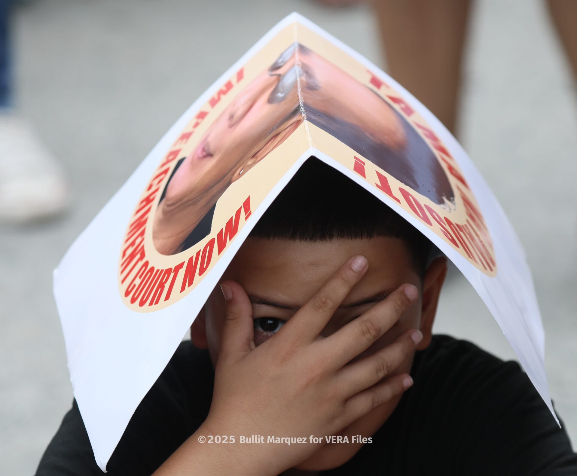 Angry messages to the senator-judges Photo by Bullit Marquez for VERA Files 9/12