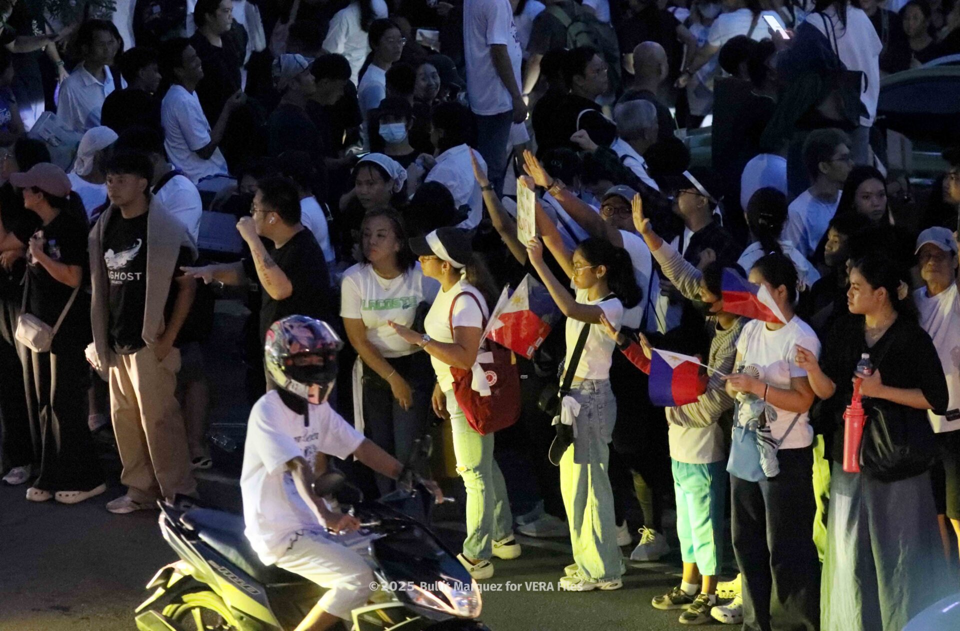 14/15 Trillion peso march’s message: Parusahan ang nangurakot. Photo by Bullit Marquez for VERA Files