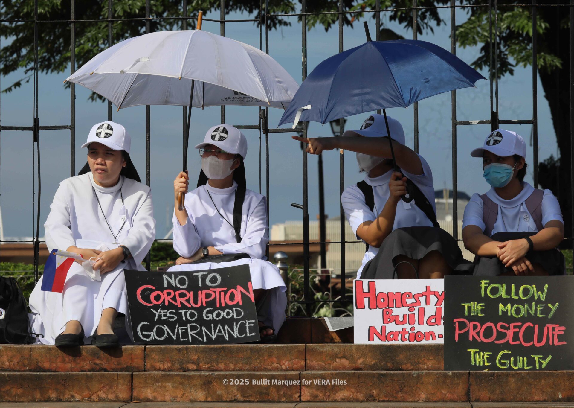 5/15 Trillion peso march’s message: Parusahan ang nangurakot. Photo by Bullit Marquez for VERA Files