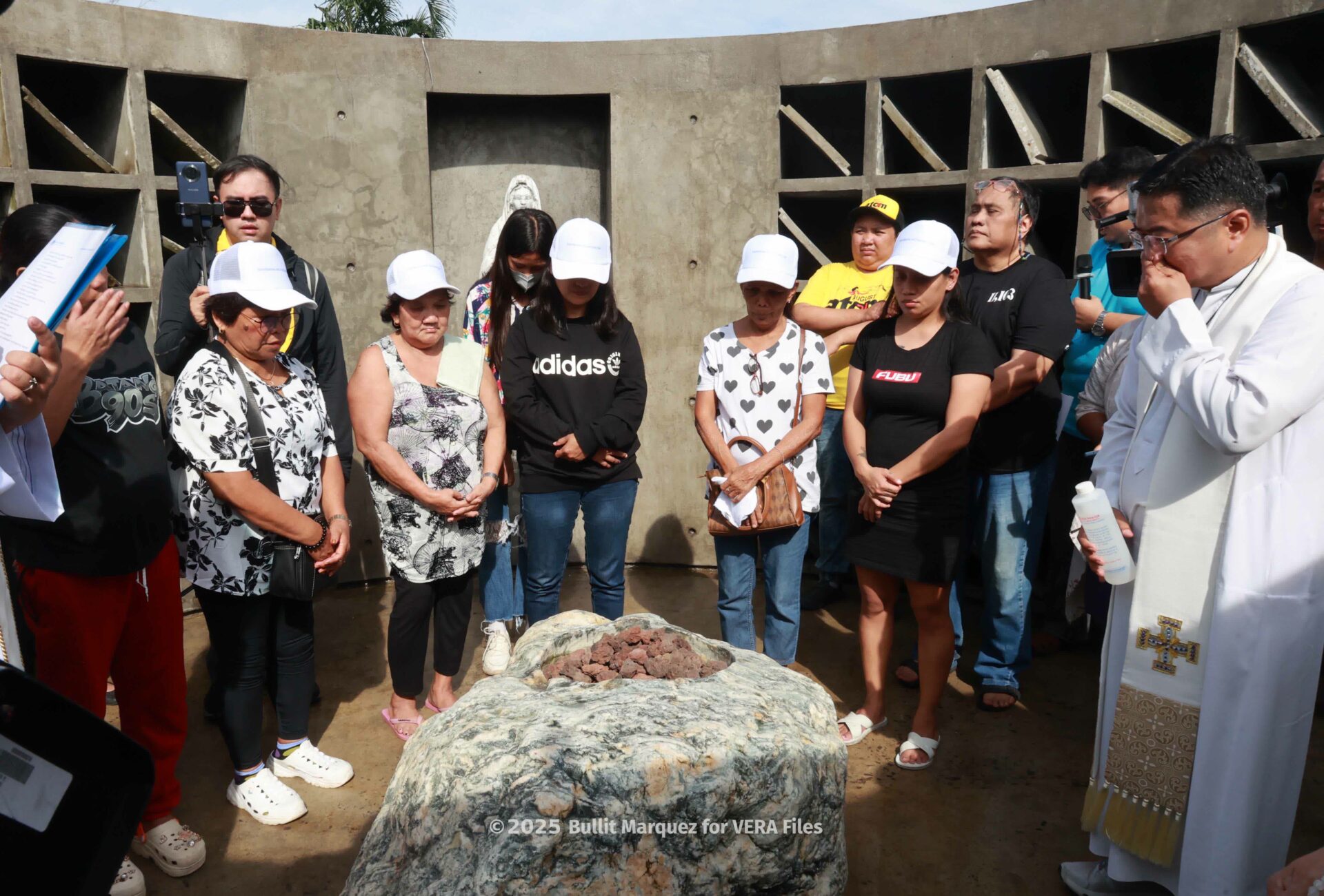 EJK victims inurnment - Photo by Bullit Marquez - 3/14 