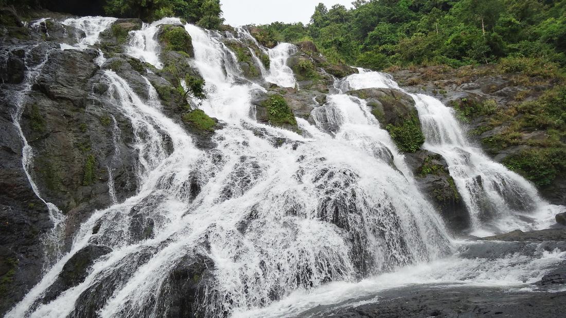 Tarangban Falls. Photos from Calbayog City website