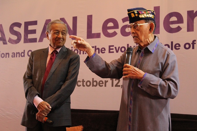 The old must give way to the young in ASEAN—FVR, Mahathir