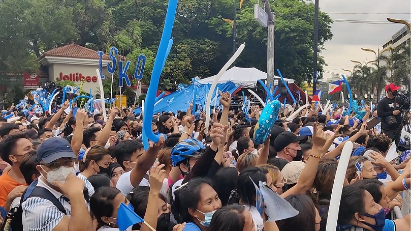A show of force of Isko  Moreno’s supporters. Photo by Enrico Berdos/VERA Files.